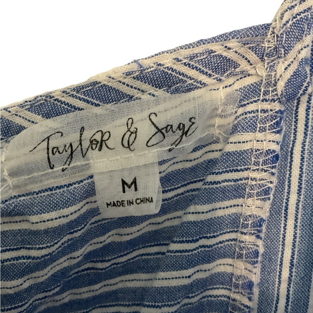 Taylor & Sage Junior’s Seersucker Stripe Jumpsuit Blue White Size M - Picture 9 of 9